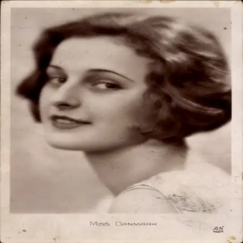 Ak Miss Dänemark, Portrait