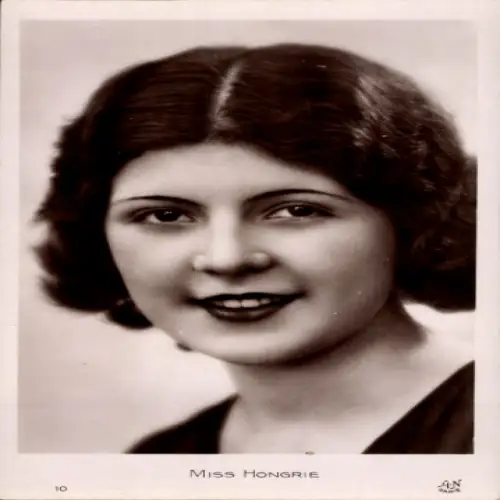 Ak Miss Ungarn, Portrait