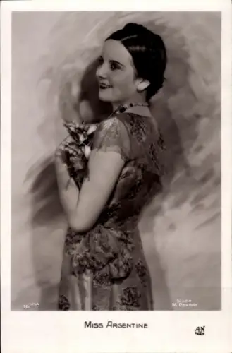 Ak Miss Argentinien, Portrait im Kleid