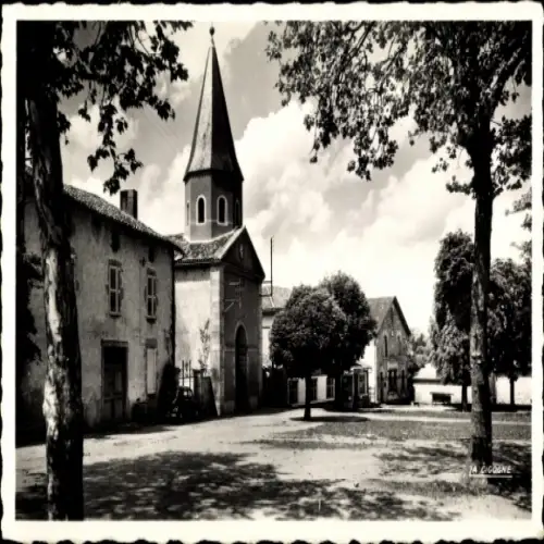 Ak Nantiat Haute Vienne, Kirche, Bäume, Architektur, Schwarz-Weiß-Foto