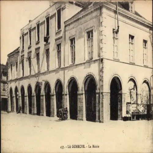 Ak La Guerche de Bretagne Ille et Vilaine, Rathaus