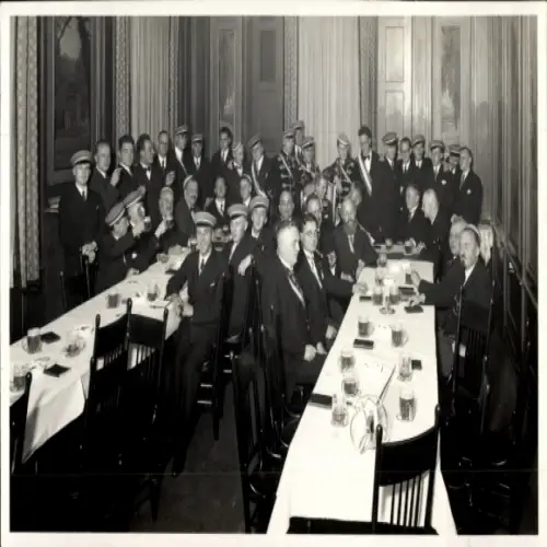 Studentika Foto Ak Stiftungsfest, Studenten,1932