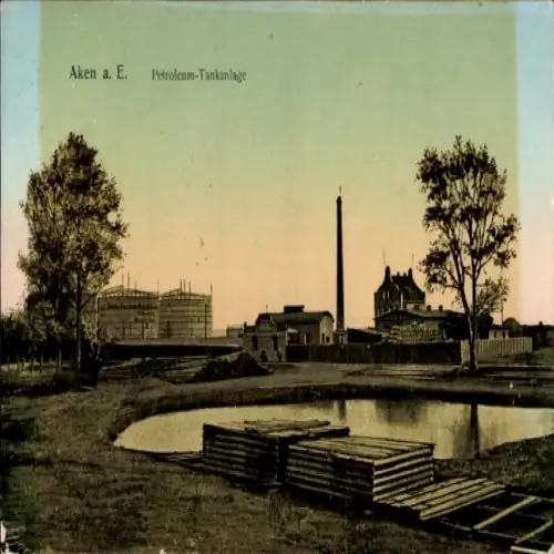 Ak Aken an der Elbe Sachsen Anhalt, Aken a. E., Petroleum-Tankanlage, Industriearchitektur, Wasse