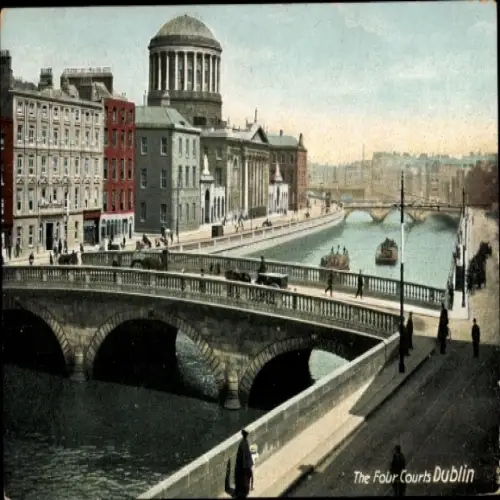 Ak Dublin Irland, The Four Courts, Brücke, Gebäude, Schiffe, Fluss
