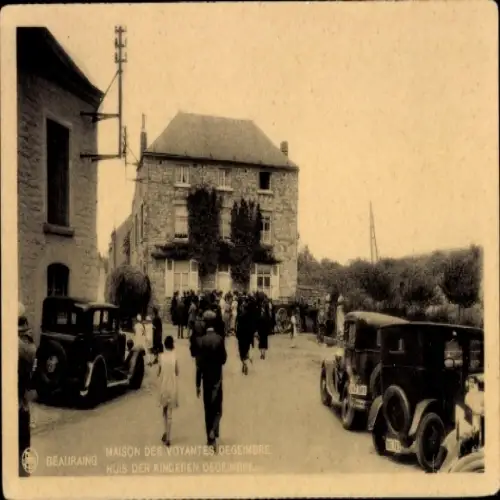 Ak Beauraing Wallonien Namur,  Maison des Voyantes, Mensen auf der Straße,  Autos