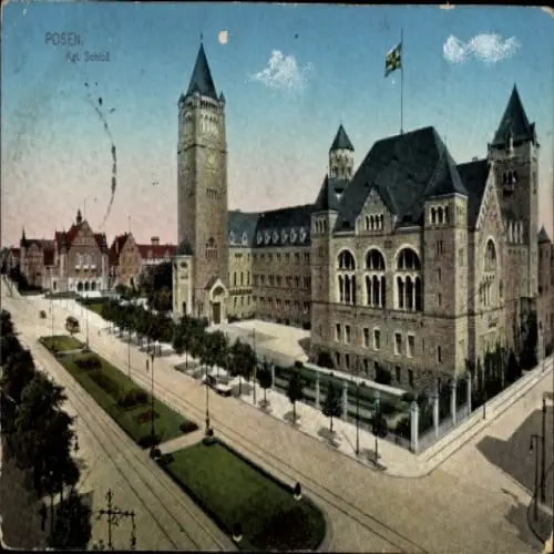 Ak Poznań Posen, Königliches Schloss,   Architektur, grüner Platz, Straßenbahn