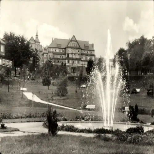 Ak Oberhof Thüringer Wald, Parkanlage, Ernst Thälmann Haus