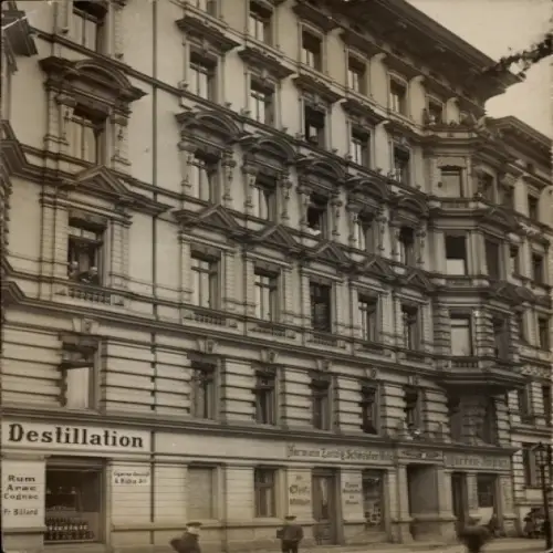 Foto Ak Berlin Kreuzberg, Schleiermacherstraße 19, Destillation, Zigarrengeschäft August Hühn