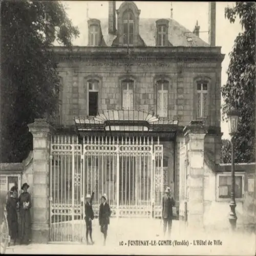 Ak Fontenay le Comte Vendée, Rathaus
