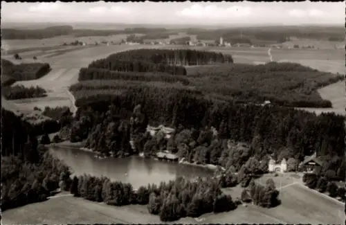 Ak Bad Wörishofen im Unterallgäu, Landschaft mit Wald, see, Gebäude, Wiese, hügelige Landschaft