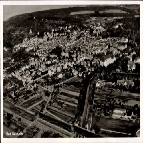 Ak Bad Nauheim in Hessen, Luftaufnahme von  Stadtansicht, Schwarz-Weiß