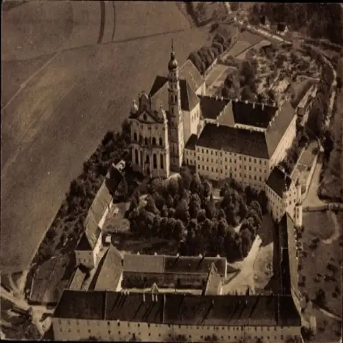 Ak Neresheim in Württemberg, Luftaufnahme der Benediktiner-Abtei,  Architektur, grüne Umgebung