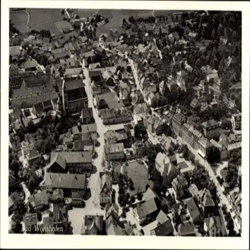 Ak Bad Wörishofen im Unterallgäu, Luftaufnahme von  Altstadt, Wohnhäuser, Straßen