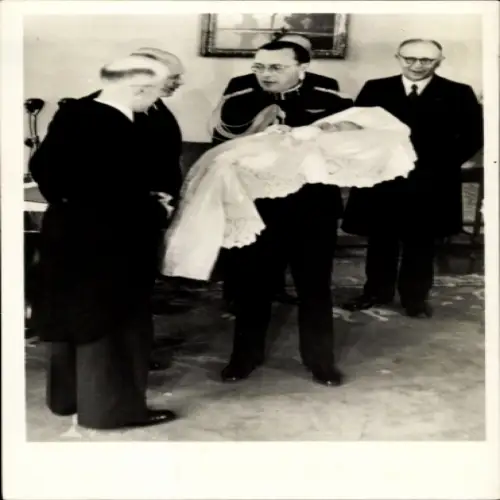 Ak Prinz Bernhard der Niederlande, Taufe Prinzessin Marijke, Beel, van Blokland, Soestdijk 1947