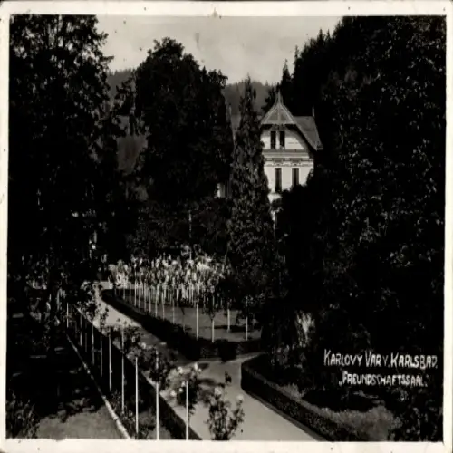 Foto Ak Karlovy Vary Karlsbad Stadt, Freundschaftssaal, Garten