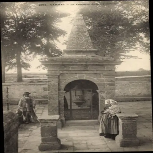 Ak Carnac Morbihan, Brunnen,  Architektur, zwei Frauen, ein Mann