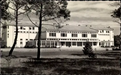 Ak St. Hilaire de Riez Vendee, Colonie de Vacances de la Ville d'Argenteuil, Facade prinicipale