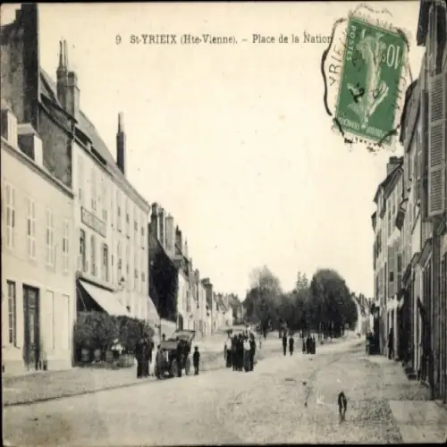 Ak Saint Yrieix Haute Vienne, Place de la Nation, Cafe
