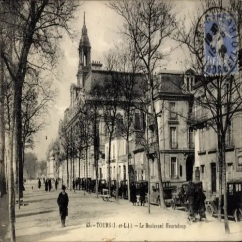 Ak Tours Indre et Loire, Boulevard Heurteloup, s Gebäude, Bäume, Straßenansicht