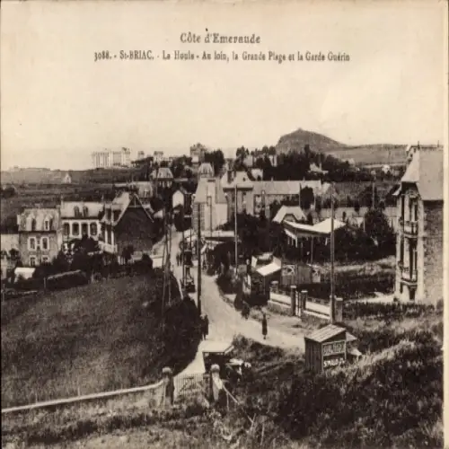 Ak Saint Briac sur Mer Ille et Vilaine, La Houle, Au loin, la Grande Plage et la Garde Guerin