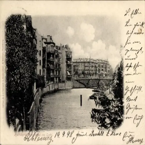 Ak Hamburg Mitte Altstadt, Blick auf einen Fluss, verwitterte Gebäude, idyllische Szenerie,  