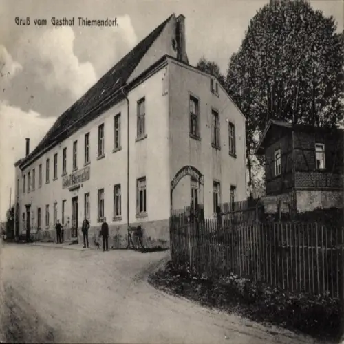 Ak Thiemendorf Waldhufen Sachsen, Gasthof  Straße, Menschen, Natur