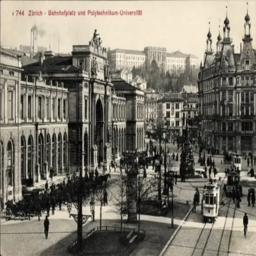 Ak Zürich Stadt Schweiz, Bahnhofsplatz und Polytechnikum, Straßenbahn, Bahnhof