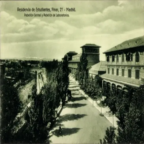 Ak Madrid, España, Residencia de Estudiantes, Pinar, 21, Pabellón Central y Pabellón de Laboratorios