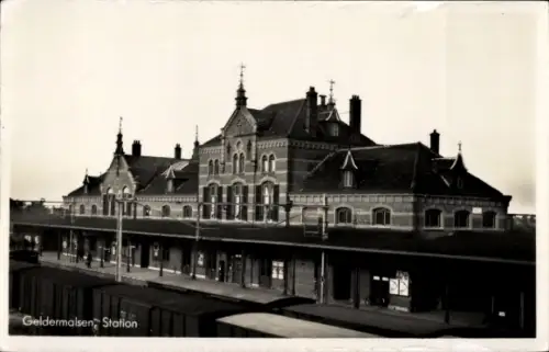 Ak Geldermalsen Gelderland, Station