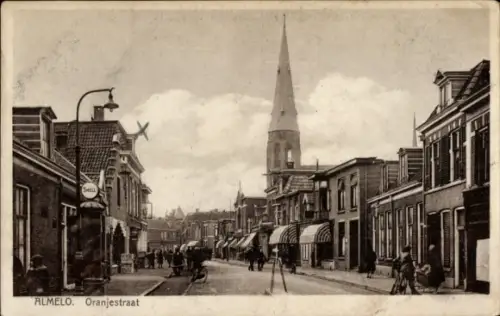 Ak Almelo Overijssel Nederland, Oranjestraat, Shell Tankstelle