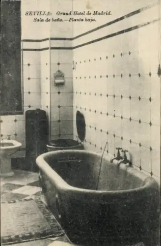 Ak Sevilla Andalucía, Grand Hotel de Madrid, Sala de baño