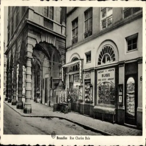 Ak Brüssel, Rue Charles Buls, Am Denkmal von Everard 't Serclaes