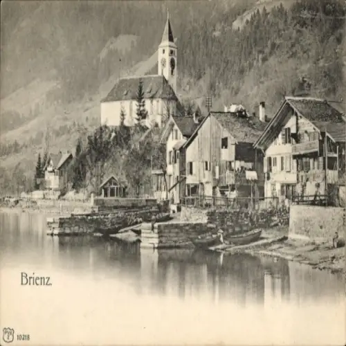 Ak Brienz Kanton Bern, Hausansichten am Ufer mit Kirche