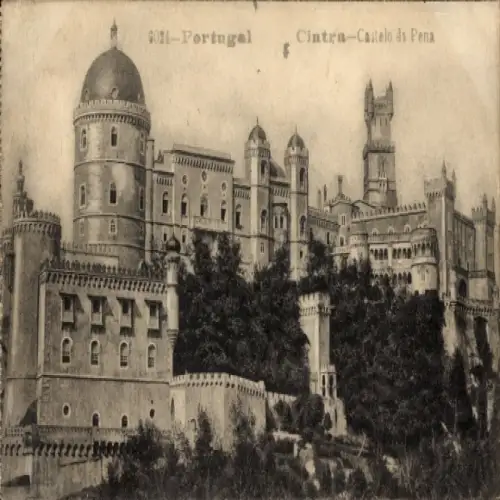 Ak Sintra Cintra Portugal, Castelo da Pena,  Architektur, grüne Umgebung, schwarz-weiß Bild
