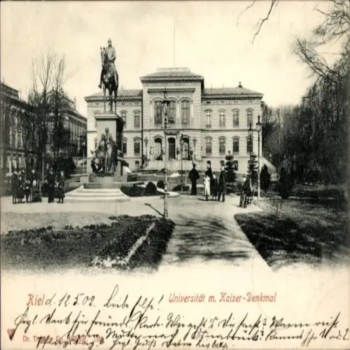 Ak Kiel, Universität mit Kaiser-Denkmal,  Architektur, Statue, Parkanlage