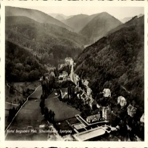 Ak Bad Bergzabern an der Weinstraße Pfalz, Landschaftsansicht von  Häuser, Schwimmbad, Sportplatz