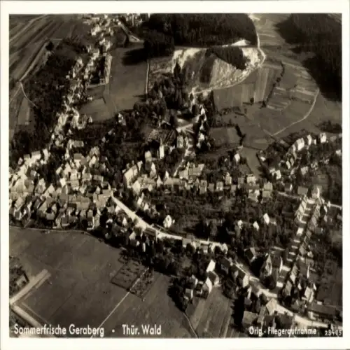 Ak Geraberg in Thüringen, Fliegeraufnahme