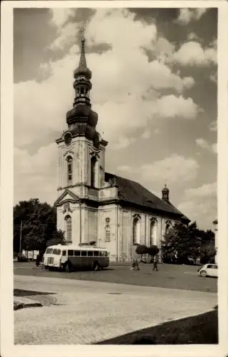 Ak Varnsdorf Warnsdorf Region Aussig, Kirche, Autobus