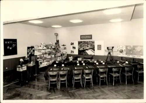 Foto Ak Colgate-Palmolive Trainingscenter, Reklame, Warenauslage