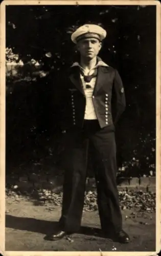 Foto Ak Seemann in Uniform