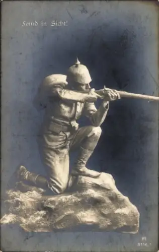 Ak Feind in Sicht, Soldat mit Gewehr