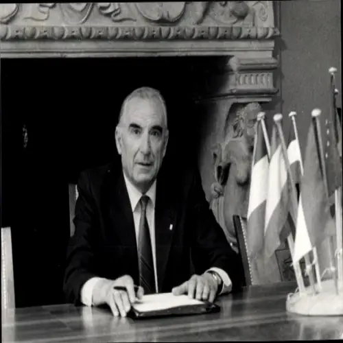 Foto Politiker Theo Hallet, Bürgermeister von Bitburg, Autogramm