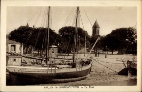 Ak Île de Noirmoutier Vendée, Hafenansicht, Boote im Wasser, Kirche im Hintergrund