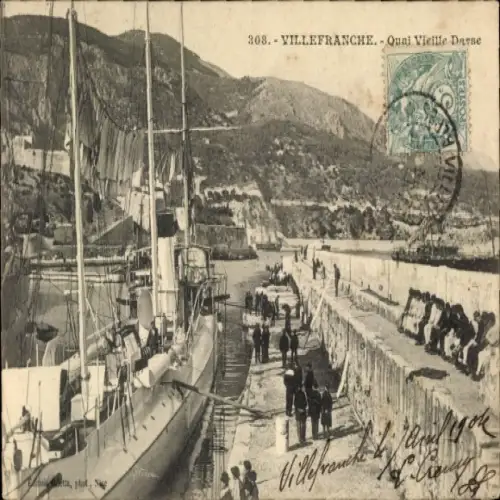Ak Villefranche sur Mer Alpes Maritimes, Hafenansicht, Segelschiff, mehrerer Menschen am Steg