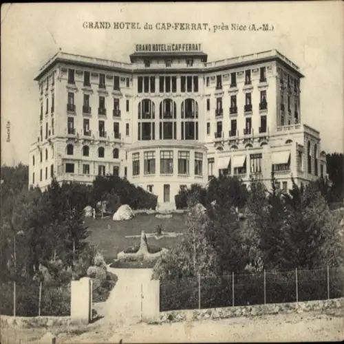 Ak Cap Ferrat Alpes Maritimes, vue générale du Grand Hôtel 