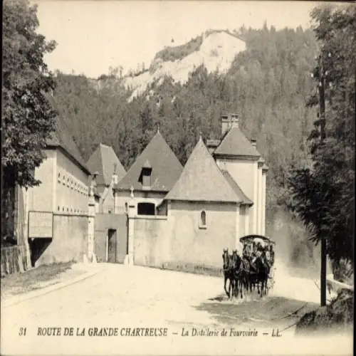 CPA Grande Chartreuse Isère, La Distillerie de Fourvoirie