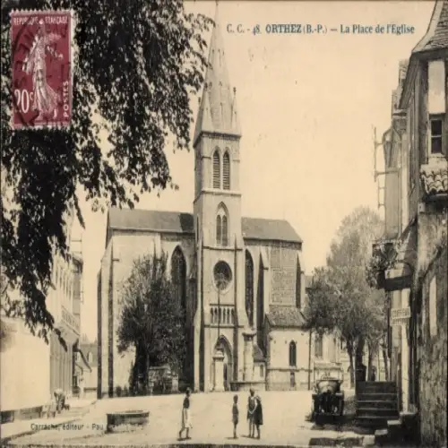 Ak Orthez Pyrénées Atlantiques, Platz vor der Kirche,  Architektur, Kinder auf der Straße
