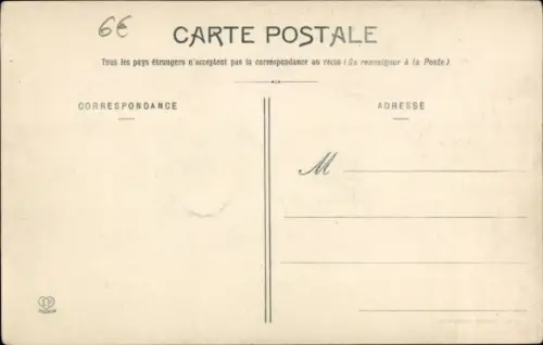 CPA Nay Pyrénées Atlantiques, Entrée de la Ville