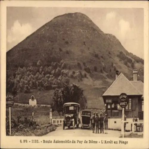 Ak Le Mont Dore Puy de Dôme, Montage eines Berges, alte Autos, signifikante Hinweisschilder