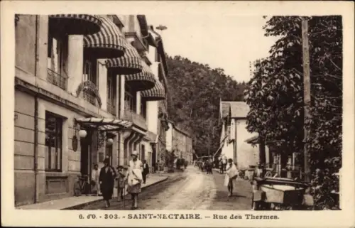CPA Saint Nectaire du Haut Puy de Dôme, Rue des Thermes